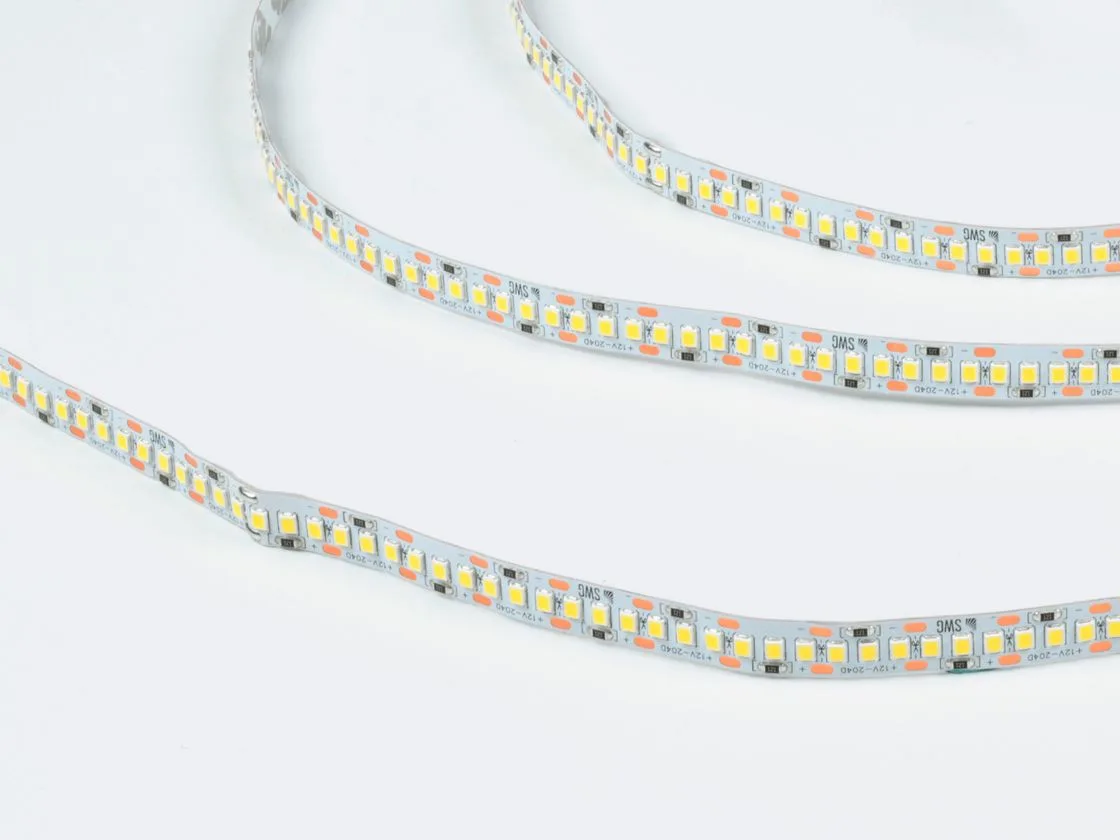 SWG Светодиодная лента 2835, 204 LED/м, 22 Вт/м, 12В , IP20, Цвет: Холодный белый, SWG2204-12-22-W-М SWG Светодиодная лента 2835, 204 LED/м, 22 Вт/м, 12В , IP20, Цвет: Холодный белый, SWG2204-12-22-W-М